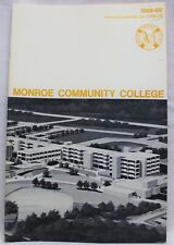 MONROE COMMUNITY COLLEGE ROCHESTER NY HANDBOOK GUIDE FOR 1968 - 1969 VINTAGE picture