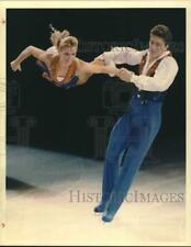 1992 Press Photo Carla Urbanski, Rocky Marvel perform at skating tour at Summit picture