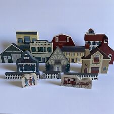 Vintage Mixed Lot Of 7 Cats Meow Villages & 3 RR Creations Shelf Sitters Fence picture
