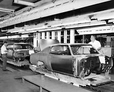 1970 CHEVROLET Monte Carlo Assembly Line Photo  (217-C) picture