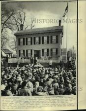 1976 Press Photo President Gerald Ford at unveiling ceremony of Lincoln's home picture