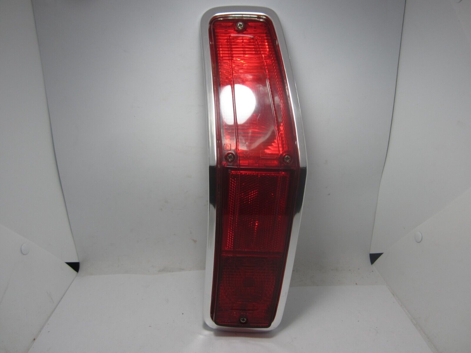 66-70 Ford Cortina MKII Estate Wagon Export Market RH Tail Light Assembly NOS
