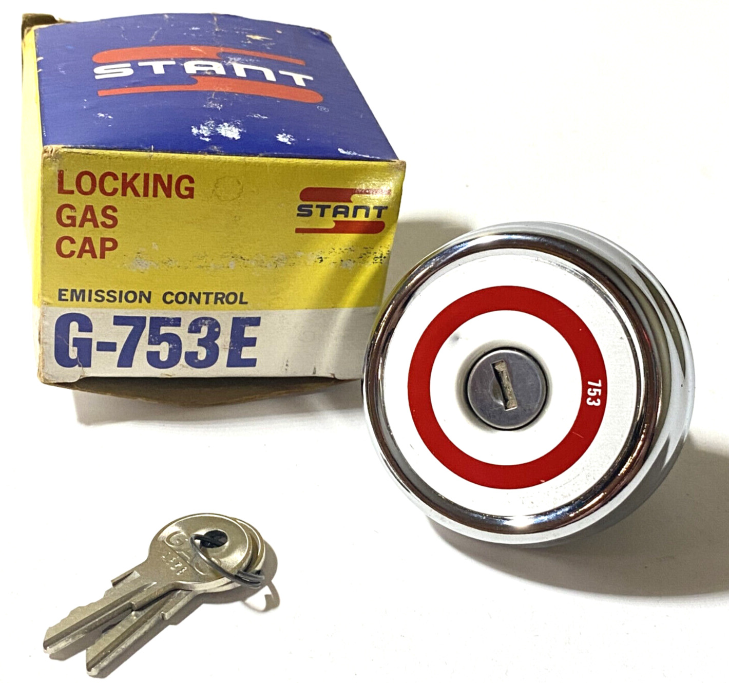 VINTAGE STANT LOCKING GAS CAP G-753E WITH TWO KEYS  in Original Box Chrysler