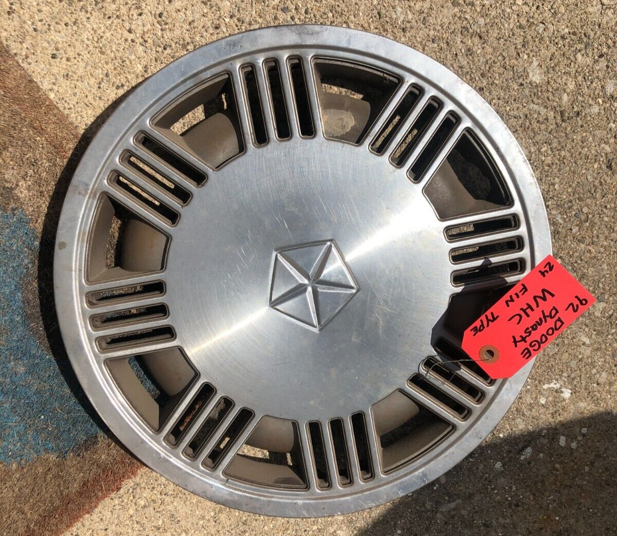 1992 DODGE Dynasty WHEEL COVER Hubcaps (24-fin type) 4284677