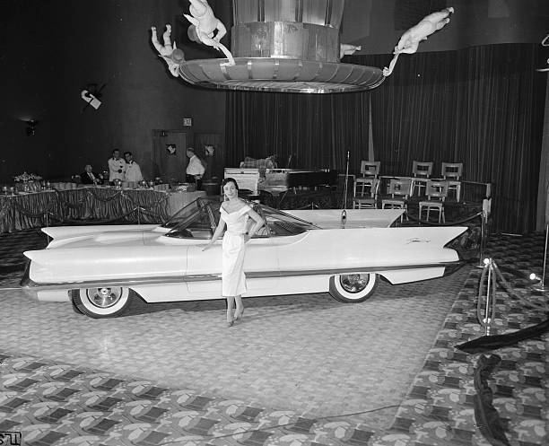 The Futura Lincoln-Mercury's division's new experimental car - 1955 Old Photo