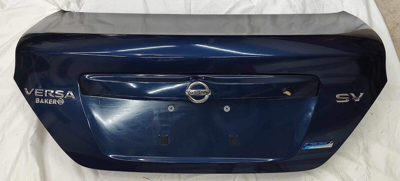 2012-2018. Nissan Versa Trunk Lid. LOCAL PICK UP OR BUYER PAYS SHIPPING