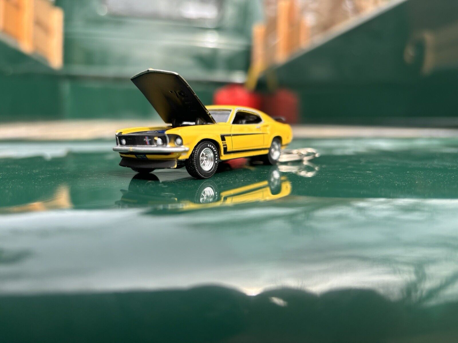 1969 Ford MUSTANG BOSS 302 FASTBACK keychain