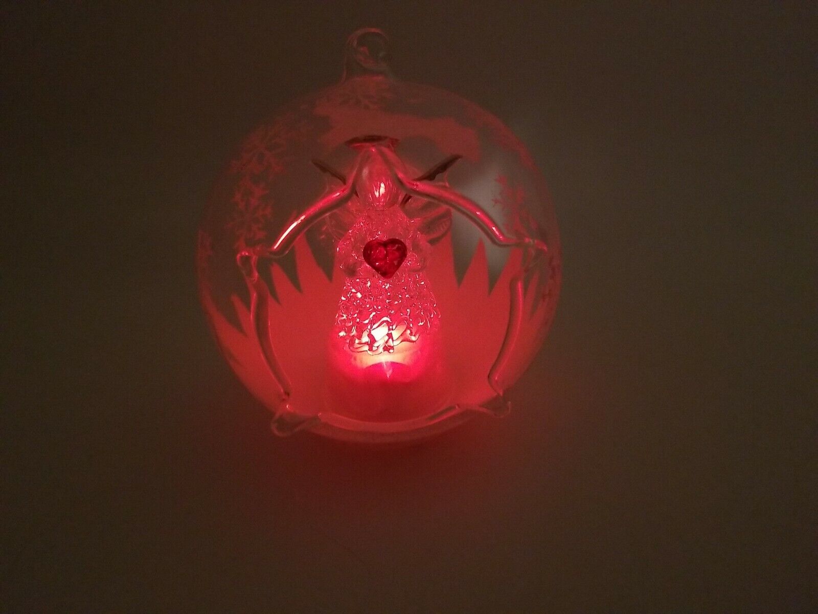 Glass Open Front Angel Gabriel Bauble With Heart LIGHTS UP