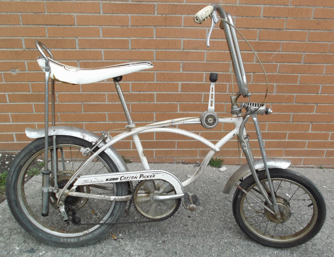 Nov 1969 LE 1970 Schwinn Cotton Picker complete un-touched for 30 years Krate