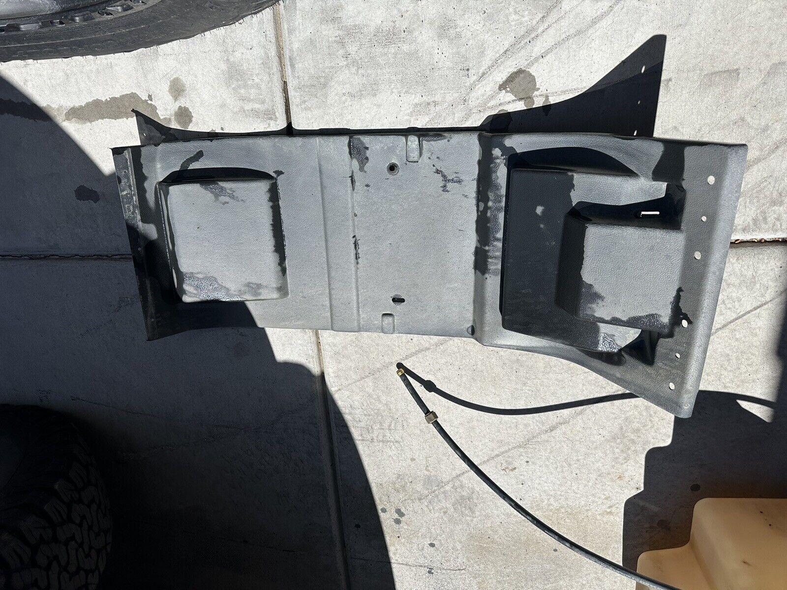 HMMWV HUMVEE M1151 M998 Used A/C CONDENSER CLOSEOUT REAR PANEL 
