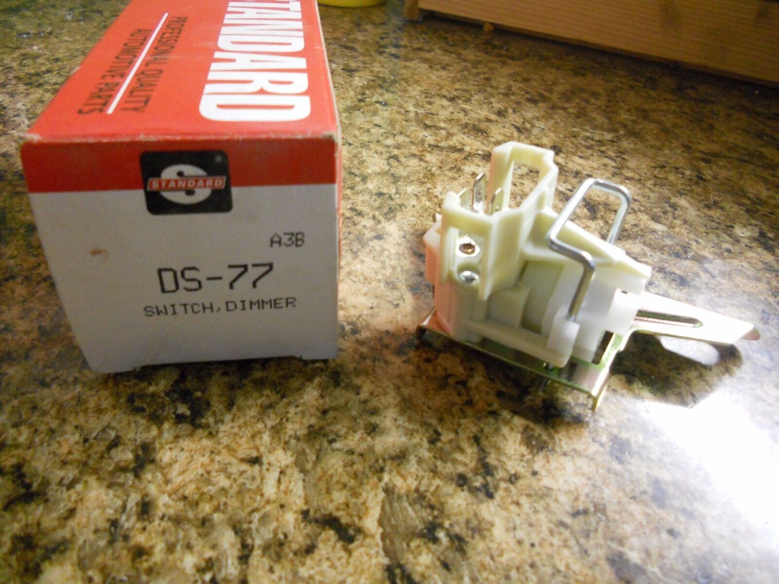 New Standard Dimmer Switch DS-77 ( DN248 DS855 B3)