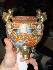Vintage Japanese Satsuma style hand-painted porcelain tripod incense Burner picture