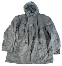 Vintage Vietnam Era US Air Force CWU-8/P Cold Weather Parka Size Large picture