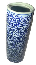 VINTAGE CHINESE PORCELAIN UMBRELLA STAND VASE  BLUE & WHITE PAISLEY DESIGN 15” picture
