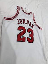 Michael Jordan Signed 1996-97 Mitchell & Ness Bulls #23 Jersey UDA Authenticated picture