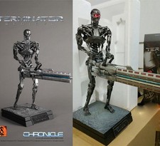 Chronicle Collectibles Terminator T-800 1/4th Scale Full Body Statue New Stock picture