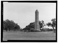 Photo:Biloxi Mississippi 2006 Biloxi National Cemetery Memorial Avenue picture