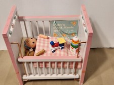 VERY RARE VINTAGE 1985 ENESCO ALL WOOD BABY IN CRIB MUSIC BOX
