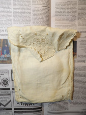 Antique Hankerchief Keeper picture