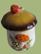 Vtg 1978 Merry Mushrooms Canister Sears Roebuck 7.5 Inches Chip Lid Outside Rim  picture
