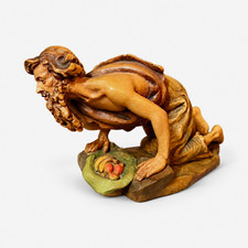 ~*~8” wood-carved ANRI Ulrich Bernardi Nativity— kneeling shepherd with fruit~*~ picture