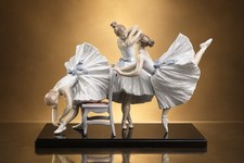 LLADRO Backstage Ballet #01008476 Ltd Edition 2500 Ballerinas Sculpture w/Base picture