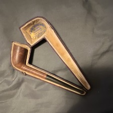 Brair wood pipe in seafoam case picture