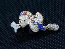 Vintage WALT DISNEY WDW FOOTBALL MICKEY PIN ~ Ships FREE picture