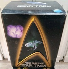 Legends In 3 Dimensions The Ships of Star Trek Voyager NCC-74656 Statue picture