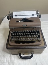 Vintage Very Nice 1941 Royal Quiet De Luxe Brown Portable Typewriter  With Case picture