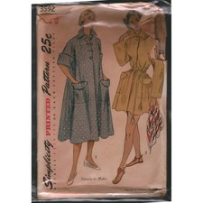 Vintage Simplicity 3592 Misses Robe Sewing Pattern Size 14 Bust 32 1950s MCM picture