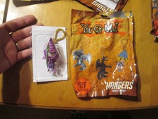 Yugioh Yu-Gi-Oh ~ Backpack Hanger Keychain 2022 DARK MAGICIAN NEW picture