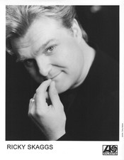Country Singer RICKY SKAGGS B&W 8x10 Publicity PHOTO picture