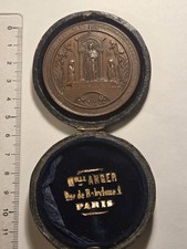 pilgrimage or devotion medal picture