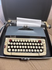 Vintage SCM Smith Corona Classic 12 Typewriter w/ Original Case. picture