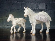 Schleich Pegasus White Standing Winged Toy Horse, Bayala & Foal ✔  picture