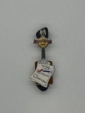 Hard Rock Café Check List 2010 Limited Edition Lapel Pin (Z20) picture