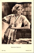 MARLENE DIETRICH : IN FILM 