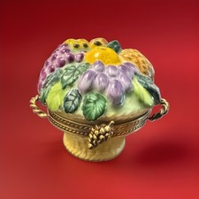 *VINTAGE* Limoges France PEINT MAIN Chamart Exclusif Fruit Basket Box 1993 picture