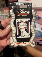 Disney DSSH Playing Card Marie Aristocats LE 400 Pin picture