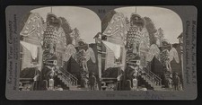 Photo:Albert Bay B.C. Canada 1910s Totem Poles Native House Exterior picture
