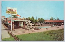 Vintage Triple K Motel Hemet California Postcard with Pool & Sun Deck picture