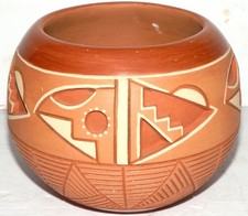 San Juan Pueblo Carved Pottery Bowl Native American Artist Rosita De Herrera picture