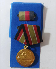 RARE VINTAGE CUBAN MEDAL 20 ANNIVERSARY DESEMBARCO DEL GRANMA REPUBLIC AWARD picture