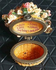 Boyds Bears Beary Blossoms June Trinket Box Floral Basket Hinged Box 392205 picture