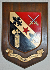 Large Cheltenham College school plaque shield crest coat of arms picture