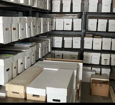 Huge Lot Of Comics - Storage Unit Find -     100 assorted  comics picture