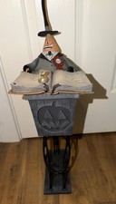 2004 NECA Disney Nightmare Before Christmas Mayor At Podium Resin Figurine picture