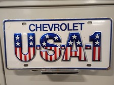 Vintage 1970s USA-1 License Plate Small Hole Design In Excellent Condition picture