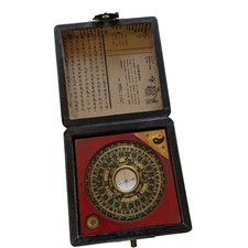 Vintage Red and Gold Leuopan Compass in Lacquered Wooden Box Asian Collectible picture